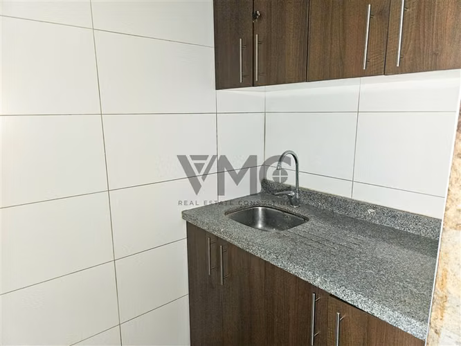 Oficina en arriendo en Las Condes / Escuela militar