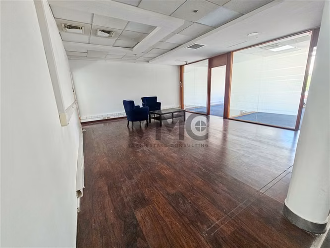 Oficina en arriendo en Las Condes / Escuela Militar
