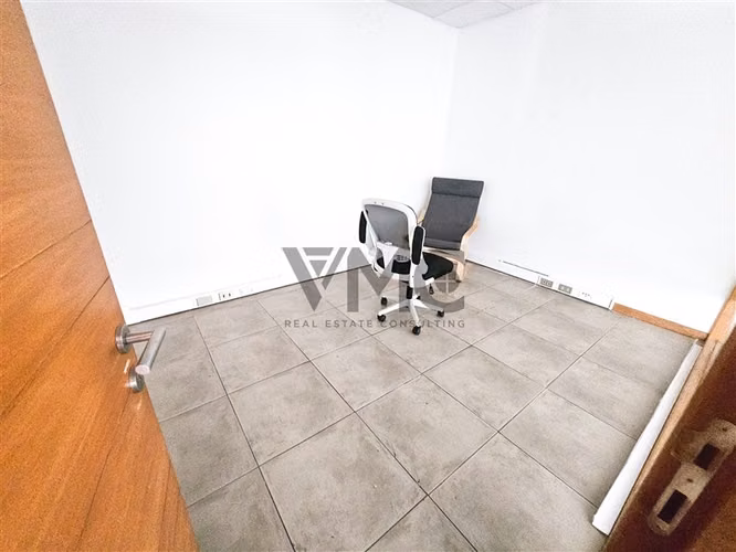 Oficina en arriendo en Las Condes / Escuela Militar