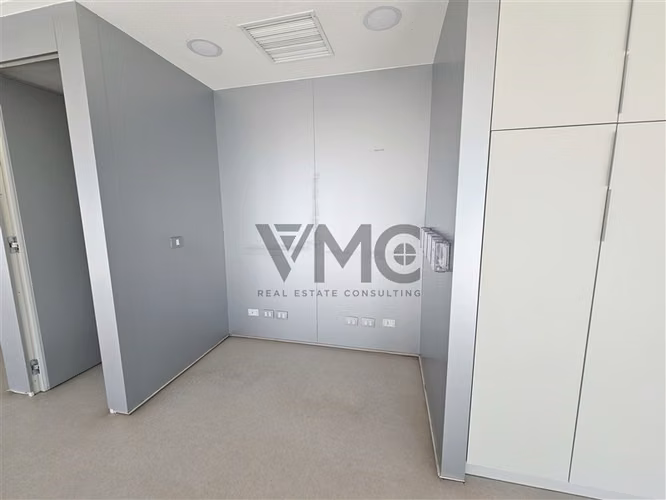 Oficina en arriendo en Las Condes / Escuela Militar