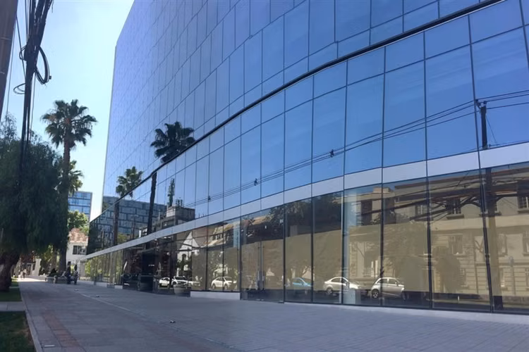 Oficina en arriendo en Providencia / Perez Valenzuela