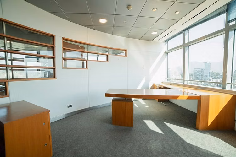 Oficina en arriendo en Las Condes / Tobalaba