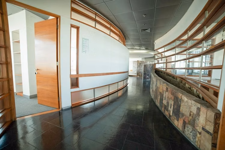 Oficina en arriendo en Las Condes / Tobalaba