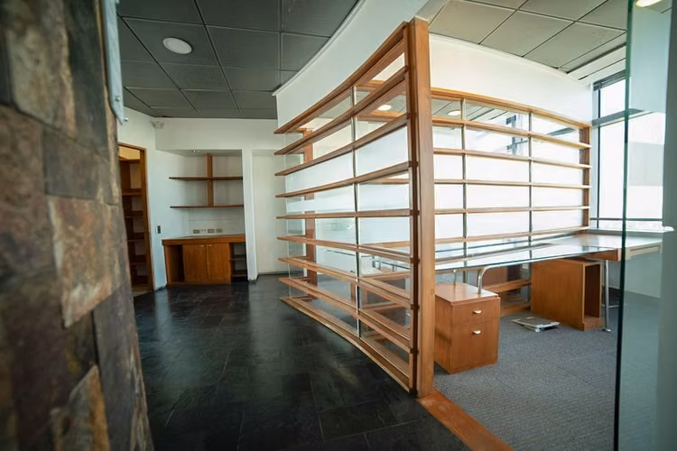 Oficina en arriendo en Las Condes / Tobalaba