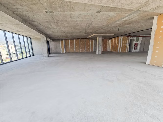 Oficina en venta en Lo Barnechea / Edificio Clase A - Imagen 3