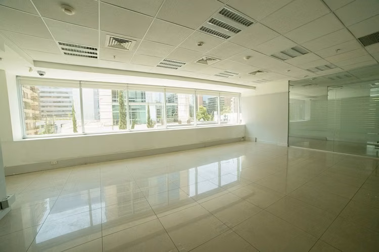 Oficina en arriendo en Las Condes / El Golf