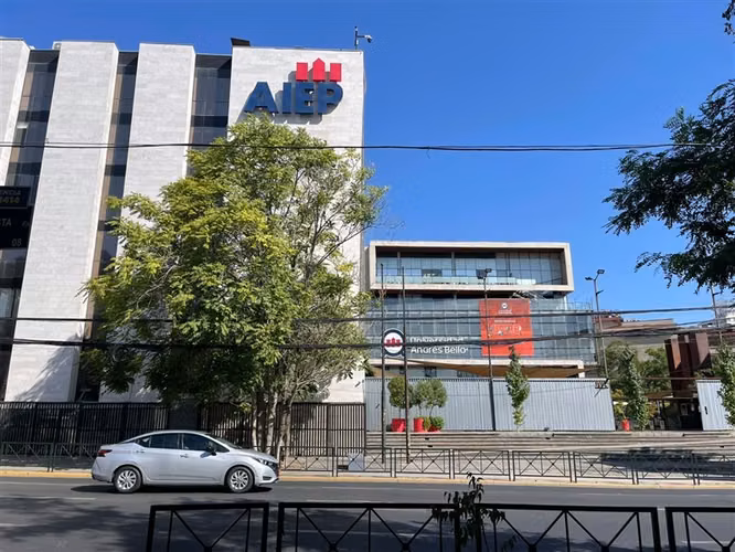 Local Comercial en arriendo en Providencia