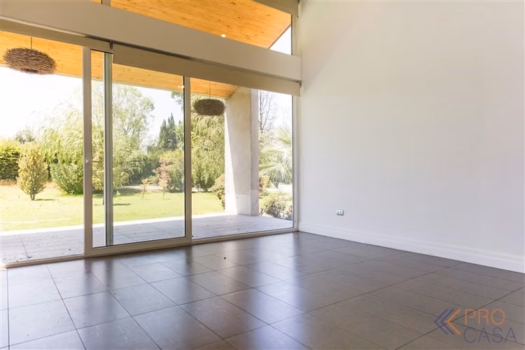 Casa en venta en Colina