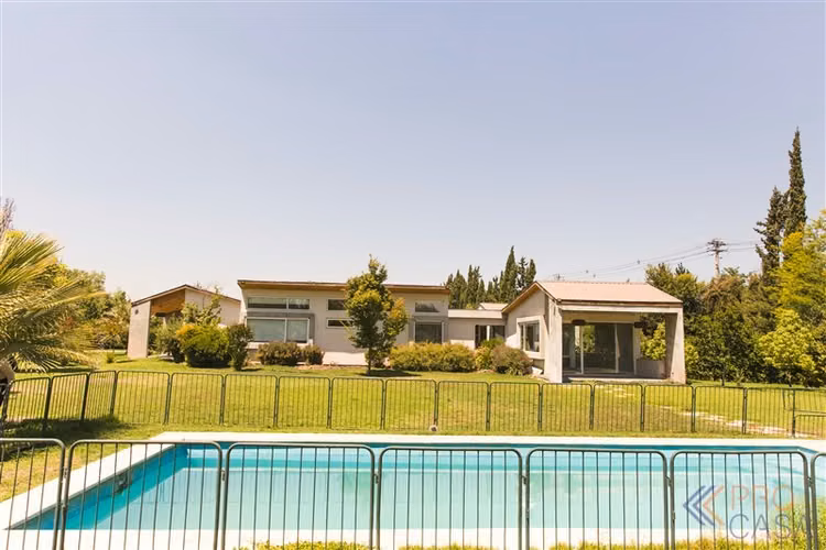 Casa en venta en Colina