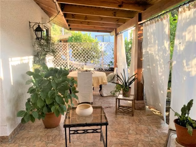 Casa en venta de 5 dorm. en Curacaví