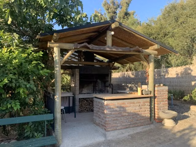 Casa en venta de 5 dorm. en Curacaví