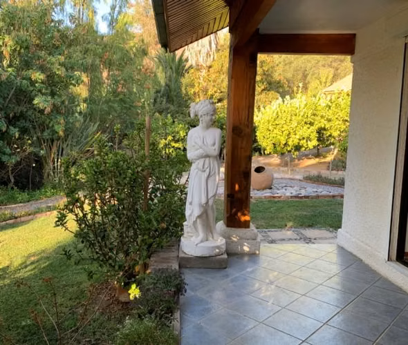 Casa en venta de 5 dorm. en Curacaví