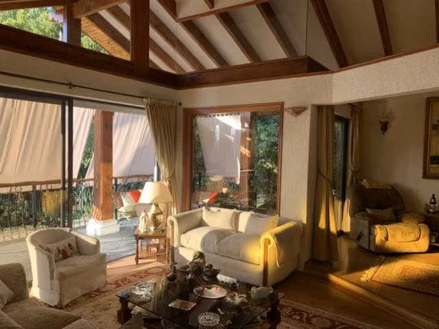 Casa en venta de 5 dorm. en Curacaví