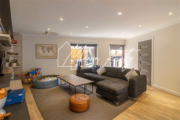 Casa en venta de 5 dorm en suit. en Lo Barnechea !.