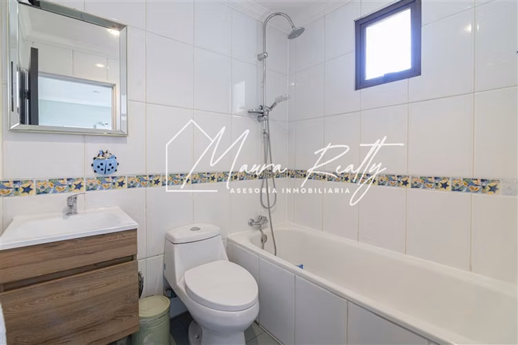 Casa en venta de 5 dorm en suit. en Lo Barnechea !.