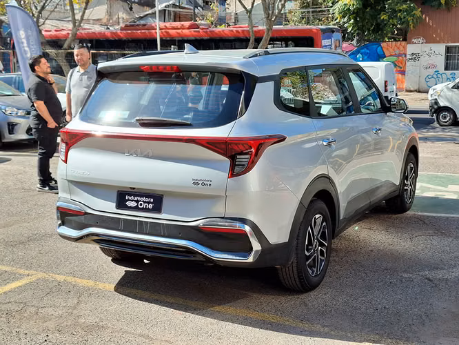 KIA CARENS 2023