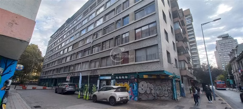 Departamento en venta de 3 dorm. en Santiago Centro