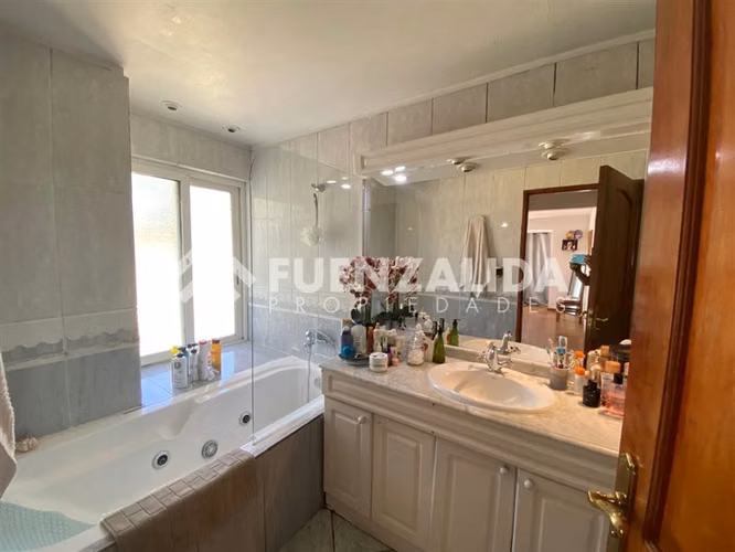 Casa en Parcela vendo de 4D 3B piscina Terraza en Peñaflor