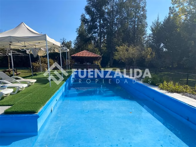 Casa en Parcela vendo de 4D 3B piscina Terraza en Peñaflor