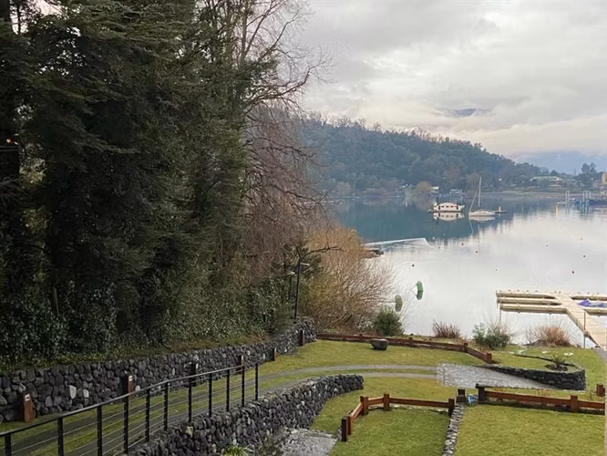 Condominio con acceso a lago y marina y con increible vista