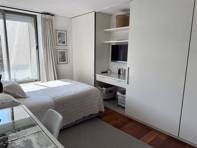 Exclusivo en condominio con gran entorno de áreas verdes