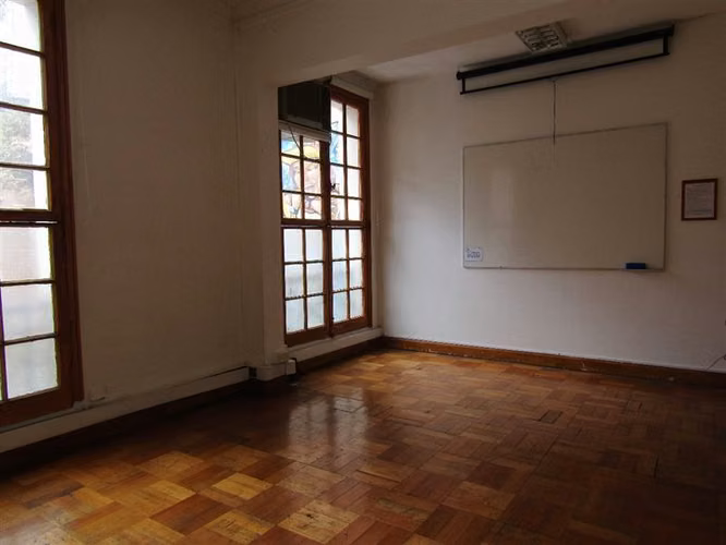 Venta de edificio de oficinas en metro Los Héroes Santiago - Imagen 30