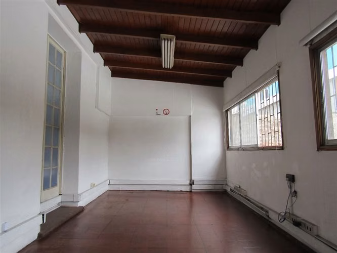 Venta de edificio de oficinas en metro Los Héroes Santiago - Imagen 28