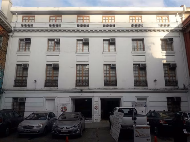 Venta de edificio patrimonial en metro Los Héroes Santiago