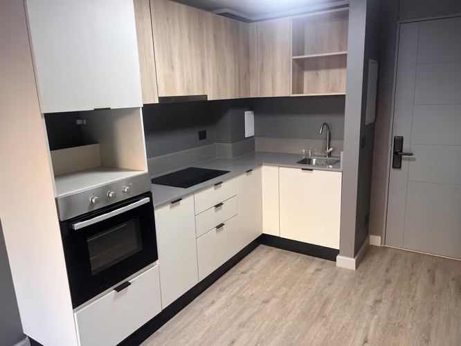 Arriendo Departamento en Compañia con Riquelme a 1 cuadra del Metro Santa Ana - Imagen 5
