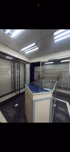 Local comercial en pleno centro de santiago Derecho de llave