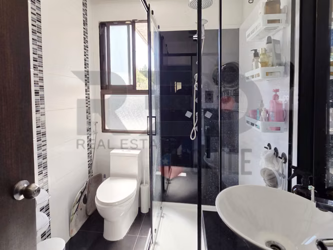 En venta espectacular casa con jardín en Barrio El  Golf
