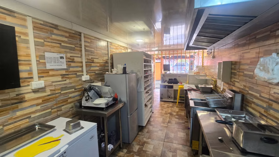Se Arrienda Local Comercial En Comuna De Talagante