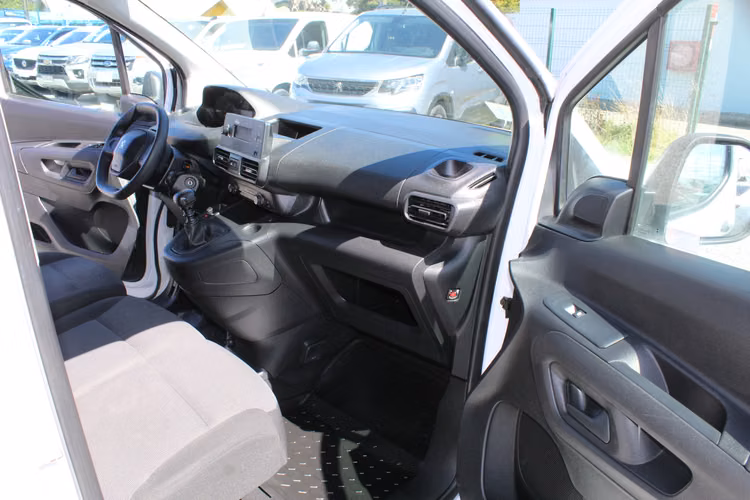 PEUGEOT PARTNER BLUE HDI 2023