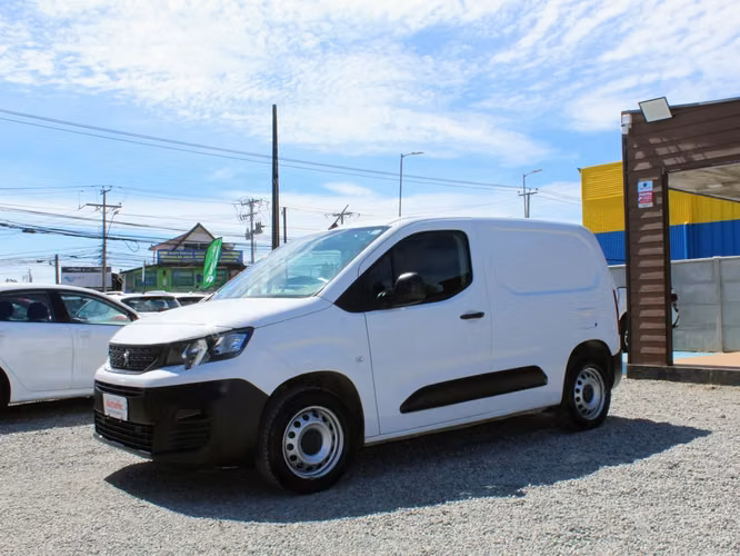 PEUGEOT PARTNER BLUE HDI 2023