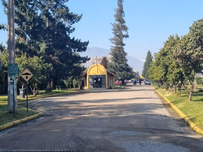 Se Vende Sepultura Zona Exclusiva Del Parque, Comuna Machali