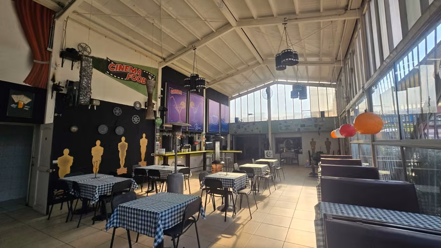 Se Arrienda Derecho De Llave De Restorán En Talagante