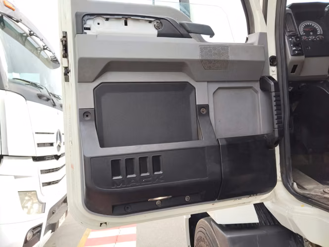 tracto Mack AN64TX