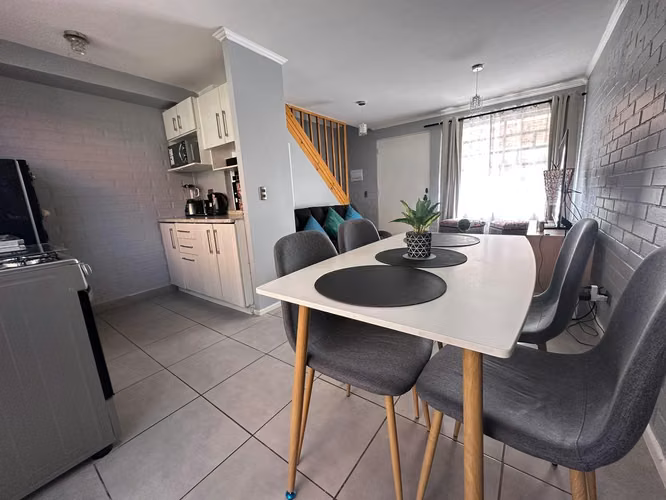 SE VENDE ACOGEDORA CASA EN CONDOMINIO - SAN BERNARDO - Imagen 4