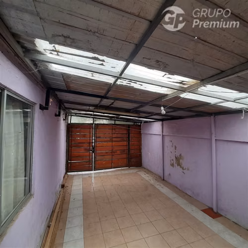 Casa en venta de 3 dorm. en La Granja