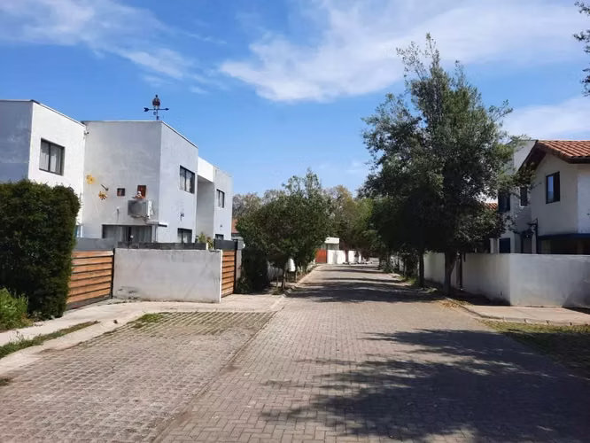 Vendo Casa En Condominio Consolidado, Comuna Isla De Maipo - Imagen 3