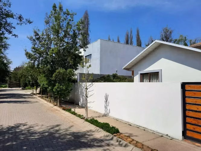 Vendo Casa En Condominio Consolidado, Comuna Isla De Maipo - Imagen 2