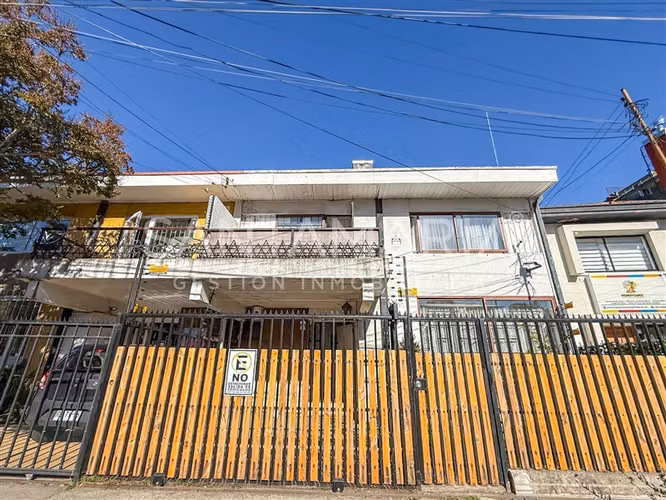 Casa en venta de 4 dormitorios en Victor Lamas, Concepción