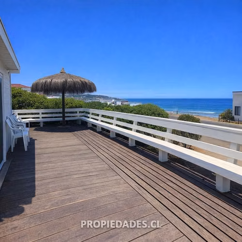 Casa en venta de 4 dorm. en Puchuncaví PRIMERA LINEA MAITENC