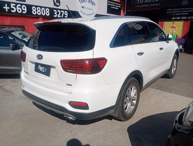 KIA SORENTO EX 2.2 / AÑO  KILOMETROS / EXCELENTE ESTADO