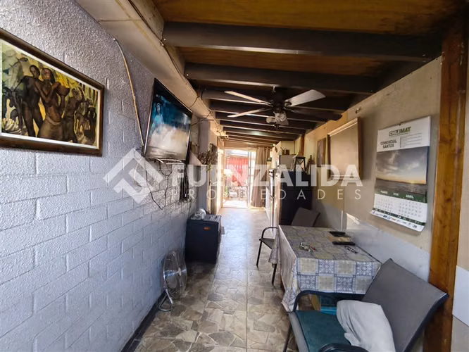 Venta Casa Renca Miraflores - Brasil. 2 dormitorios 2 baños