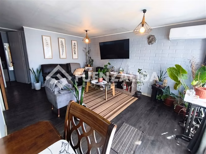 Venta Casa Renca Miraflores - Brasil. 2 dormitorios 2 baños