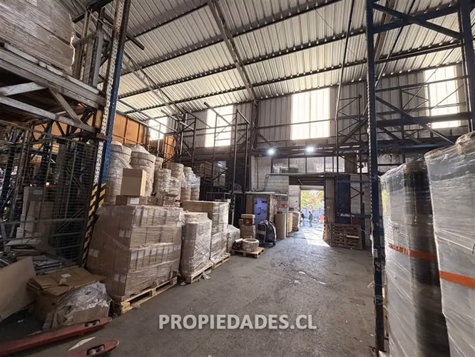 Industrial en arriendo en San Joaquín