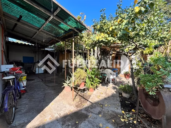 Casa en venta de 4 dorm. en Maipú