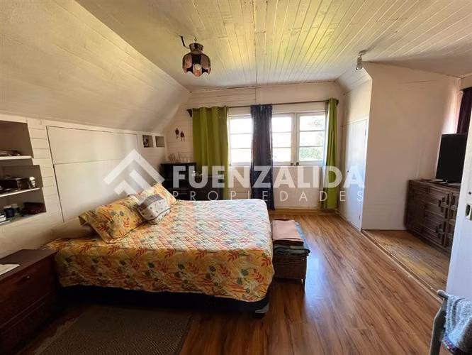 Casa en venta de 4 dorm. en Maipú