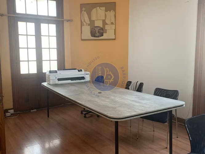 Casa histórica 331m², centro de la ciudad